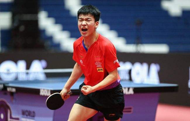 及队友保持 及队友保持