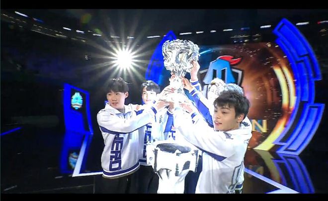 离队后由恰 离队后由恰