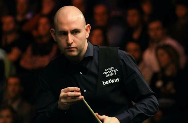 [德甲]三十分钟打卡下班 凯恩替补帽子戏法